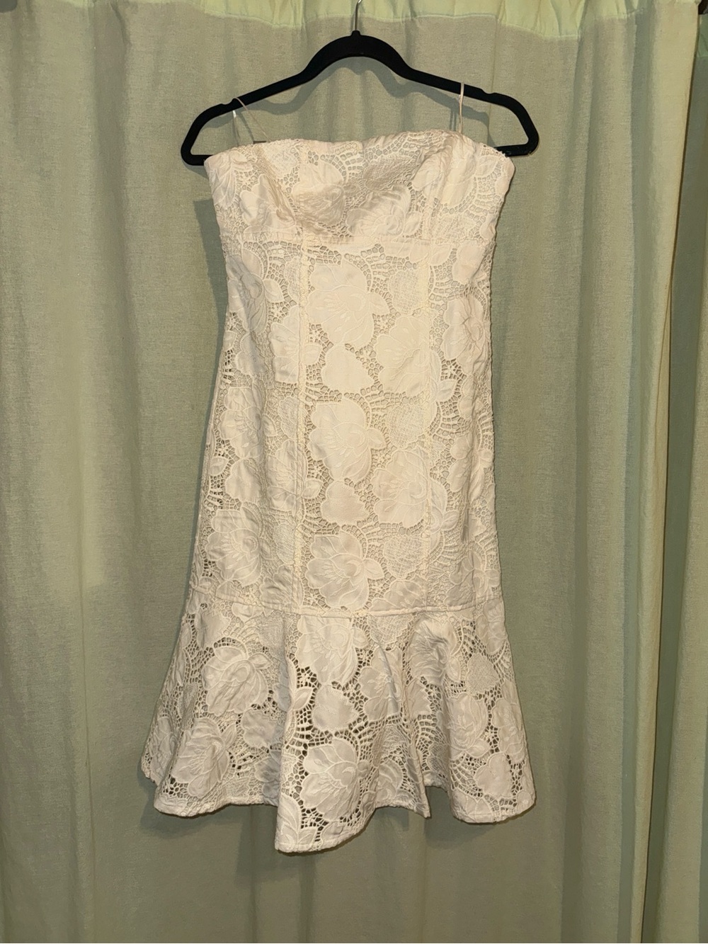 Guess Strapless White floral Lace midi Dress